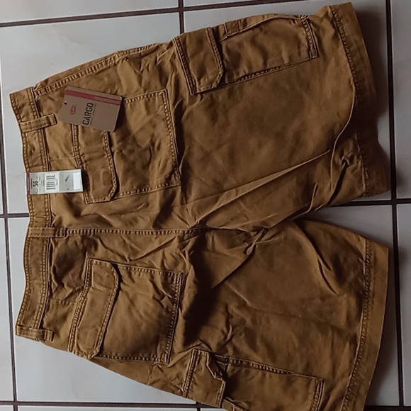 Unionbay BNWT Men's Cargo Shorts SZ 36 - Picture 5 of 16